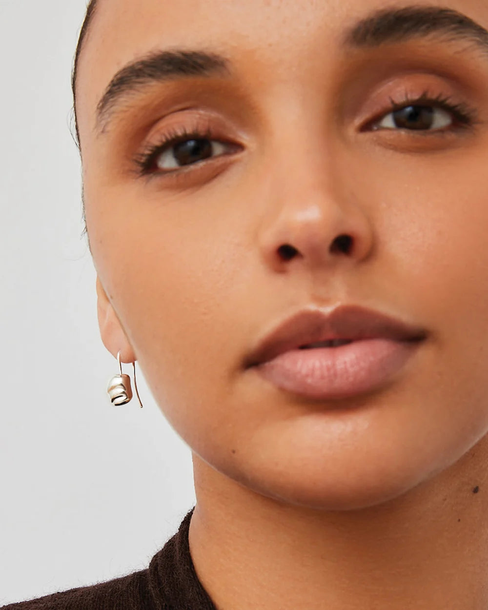 RUE DROP EARRING