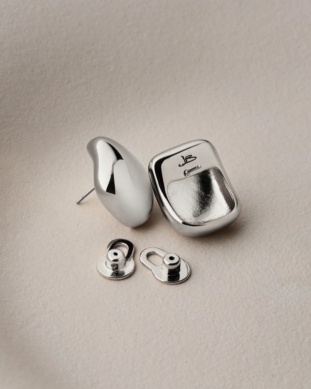 SMALL TATE EARRING
