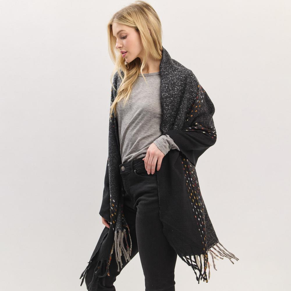 TUFTED LINES SCARF