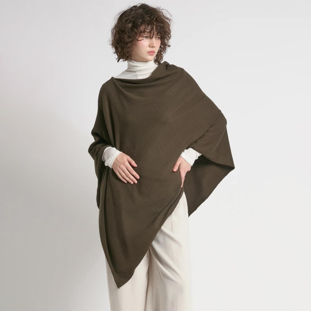 LIGHTWEIGHT KNIT PONCHO