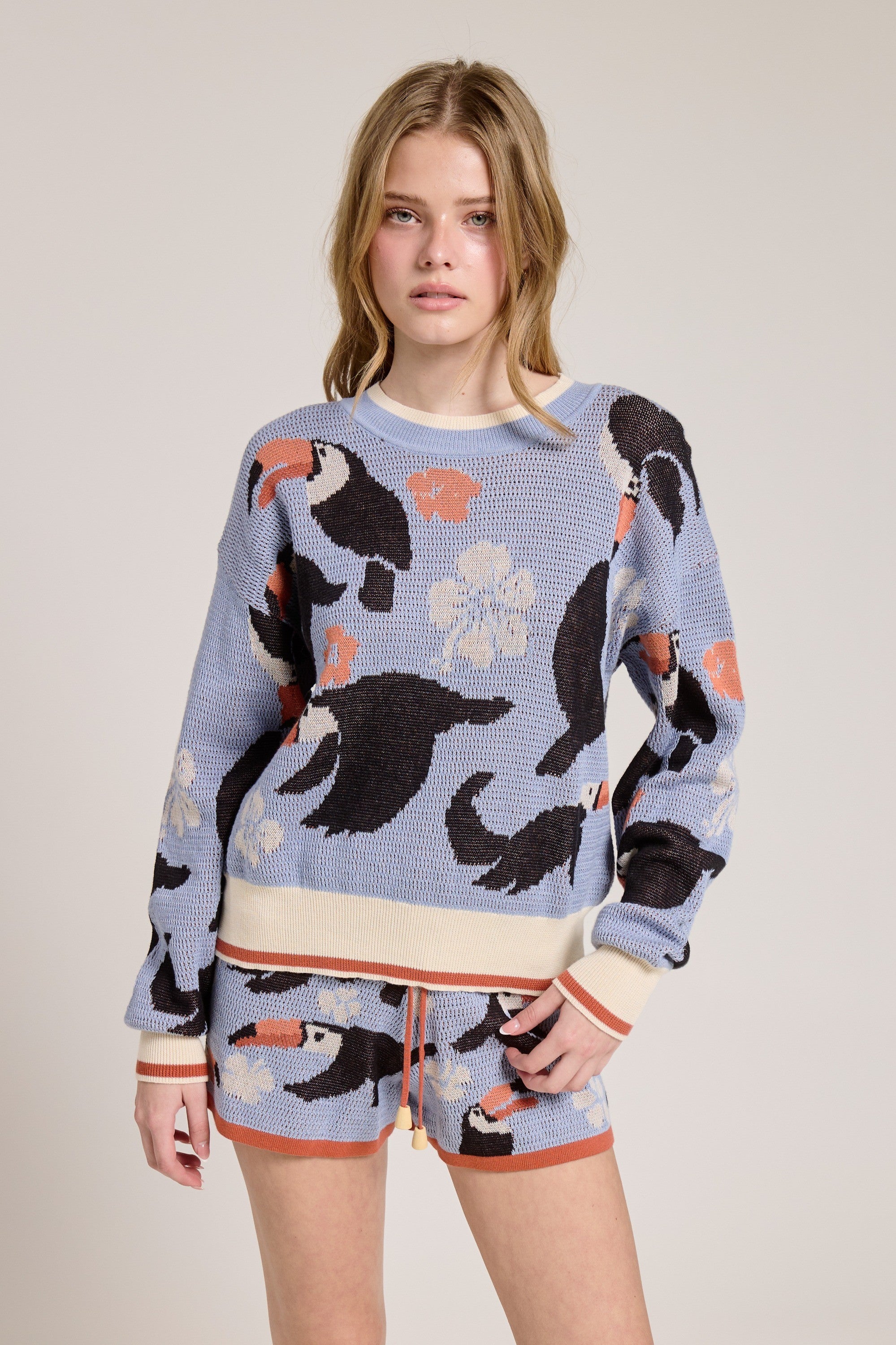 TOUCAN SWEATER