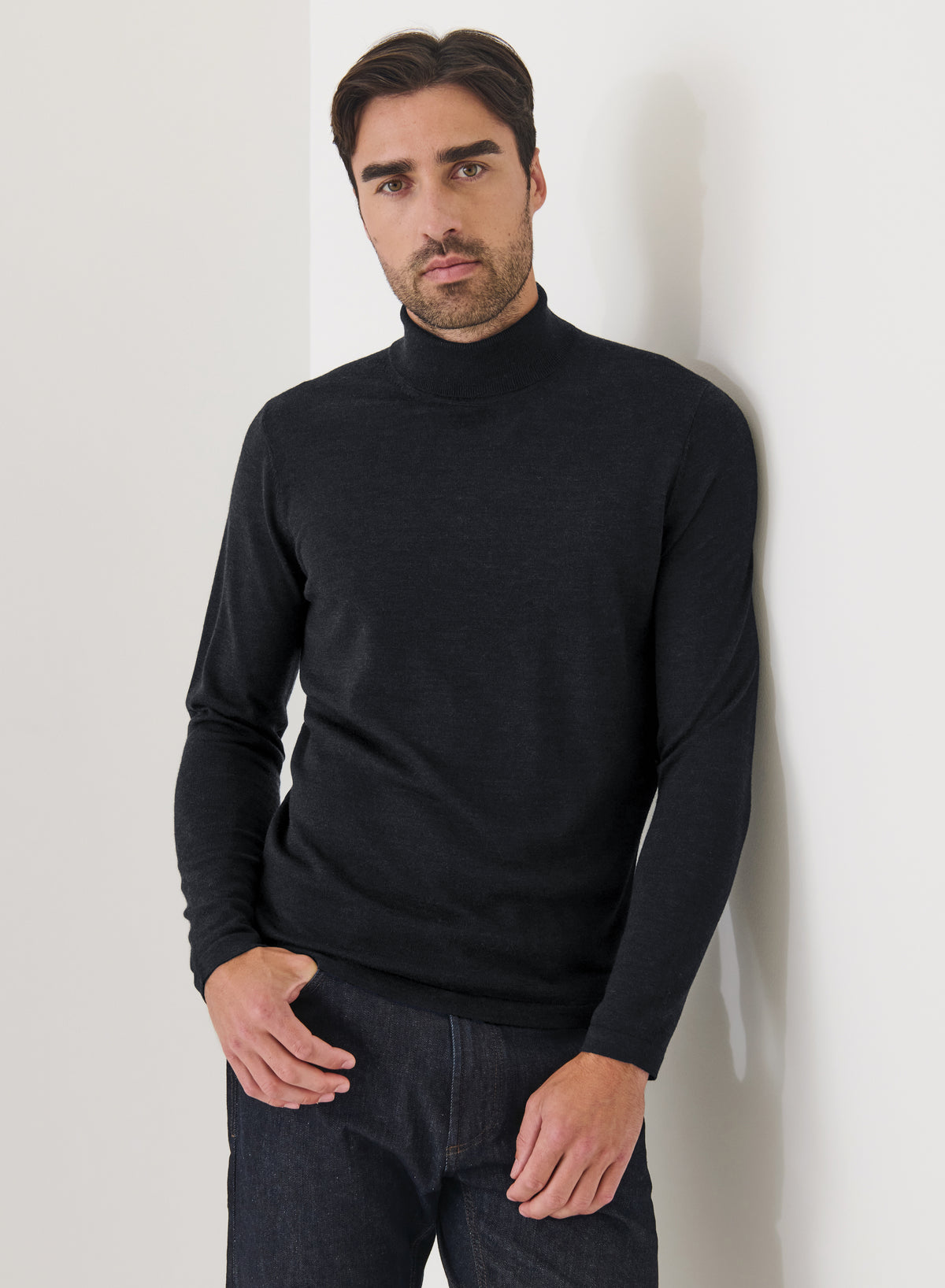 EXTRAFINE MERINO TURTLENECK SWEATER