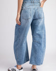 MINERAL WASHED BARREL JEANS