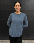 SOLID SHIRTTAIL CREW NECK SWEATER