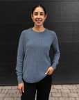 SOLID SHIRTTAIL CREW NECK SWEATER