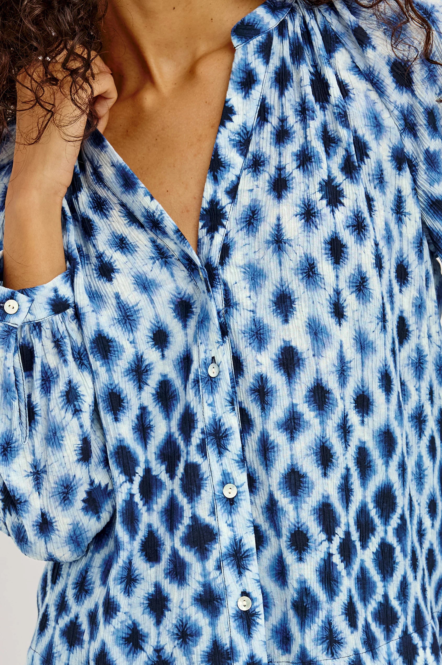 SAINT SHIBORI CRINKLE CHIFFON BLOUSE