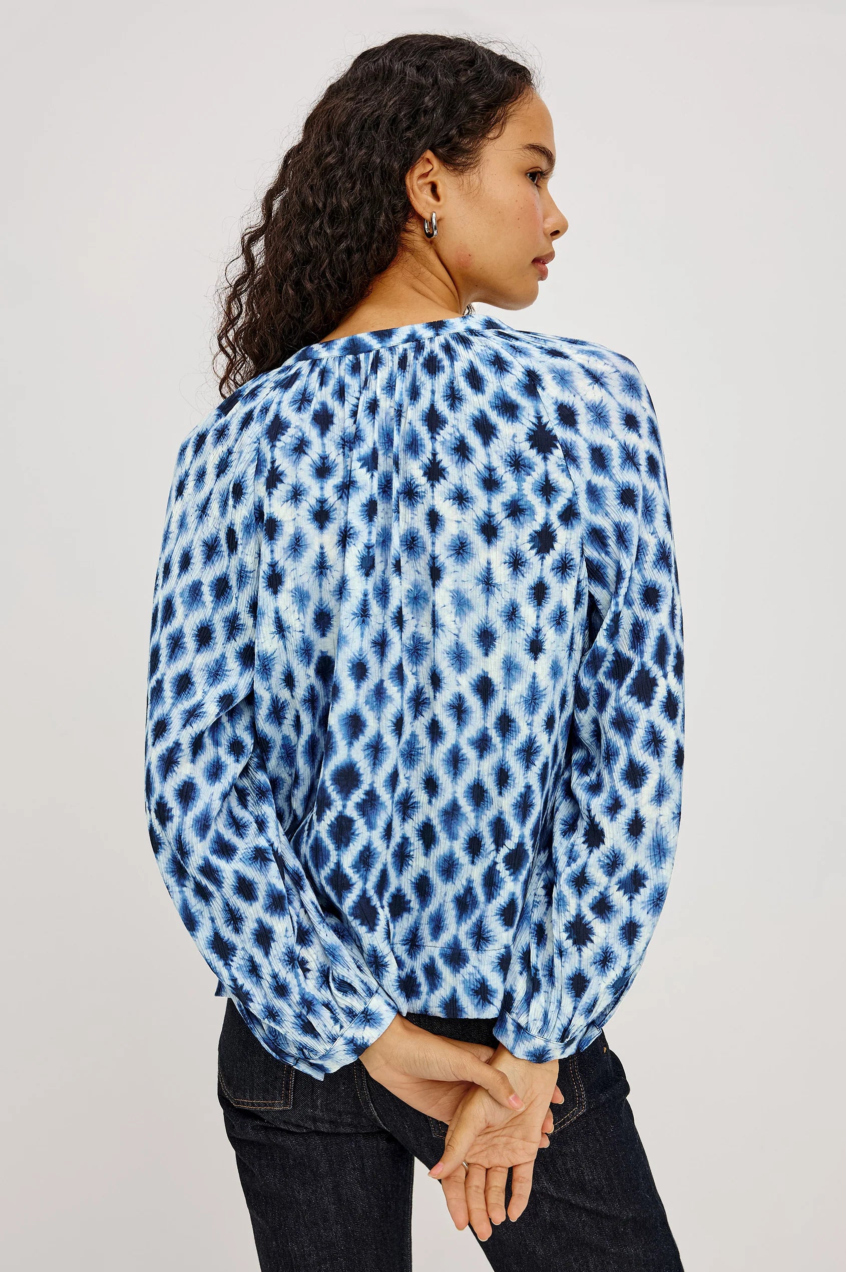 SAINT SHIBORI CRINKLE CHIFFON BLOUSE
