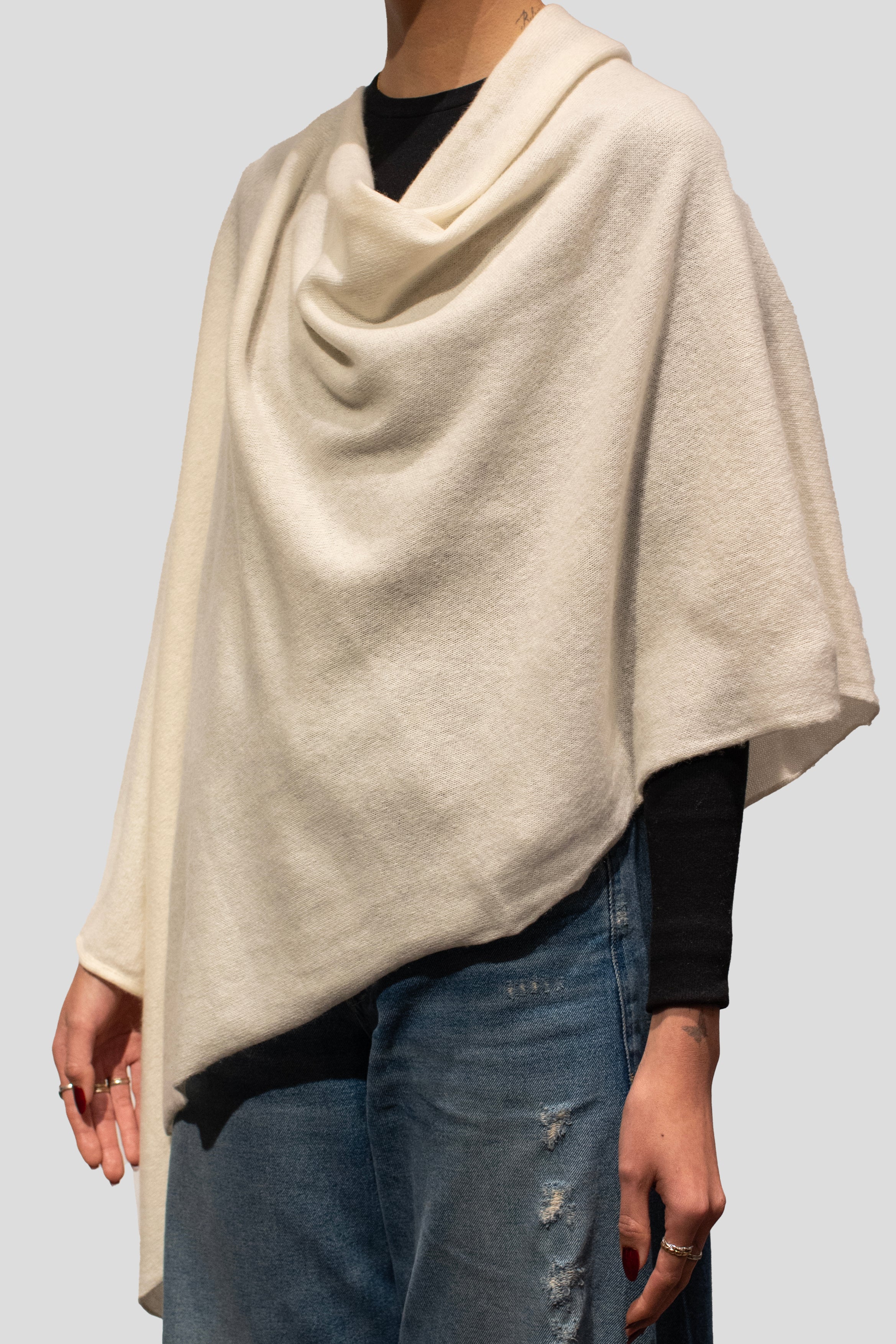 CASHMERE PONCHO