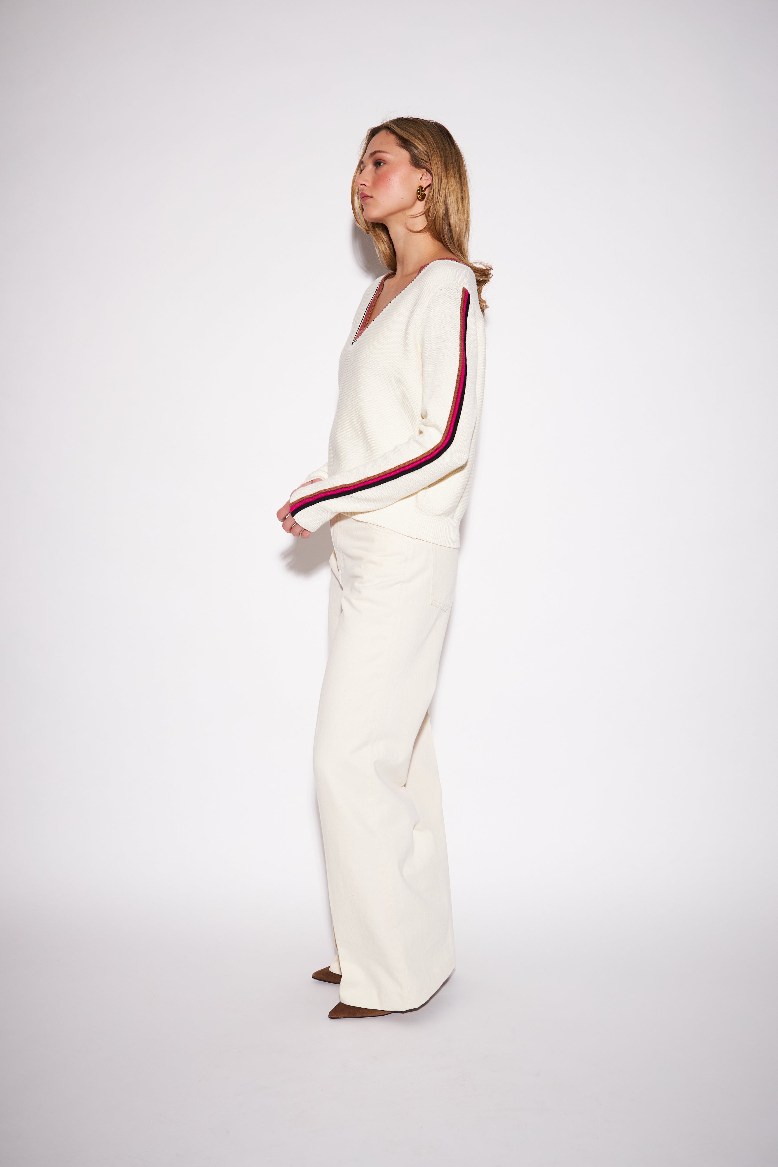TRUETT STRIPED SLEEVE V-NECK SWEATER