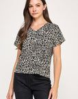 LEOPARD V-NECK TEE
