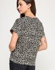 LEOPARD V-NECK TEE