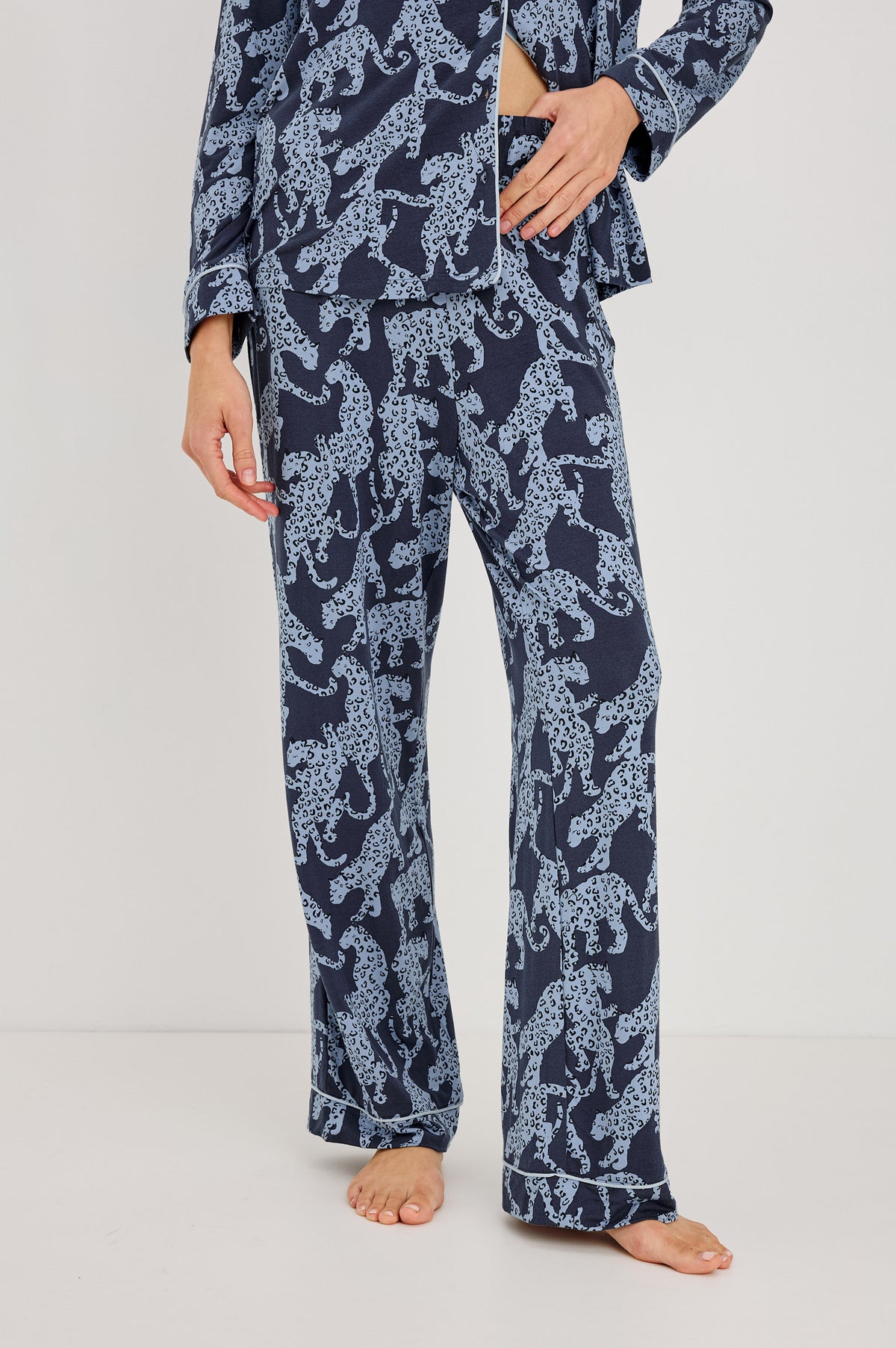 VARRA MIDNIGHT JAGUAR PYJAMA SET