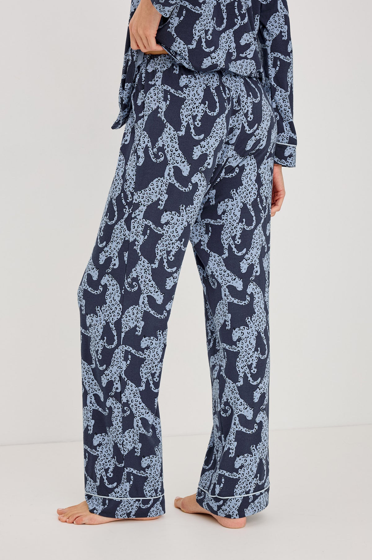 VARRA MIDNIGHT JAGUAR PYJAMA SET