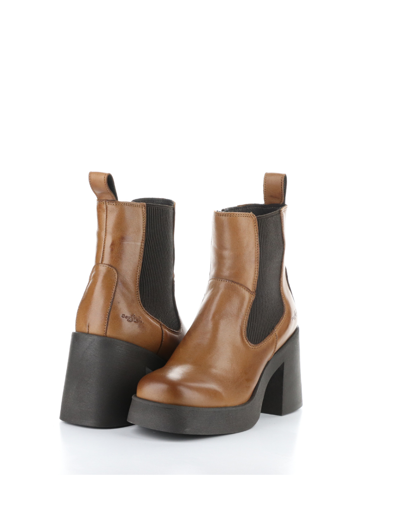 VEIL CHUNKY HEEL CHELSEA BOOT