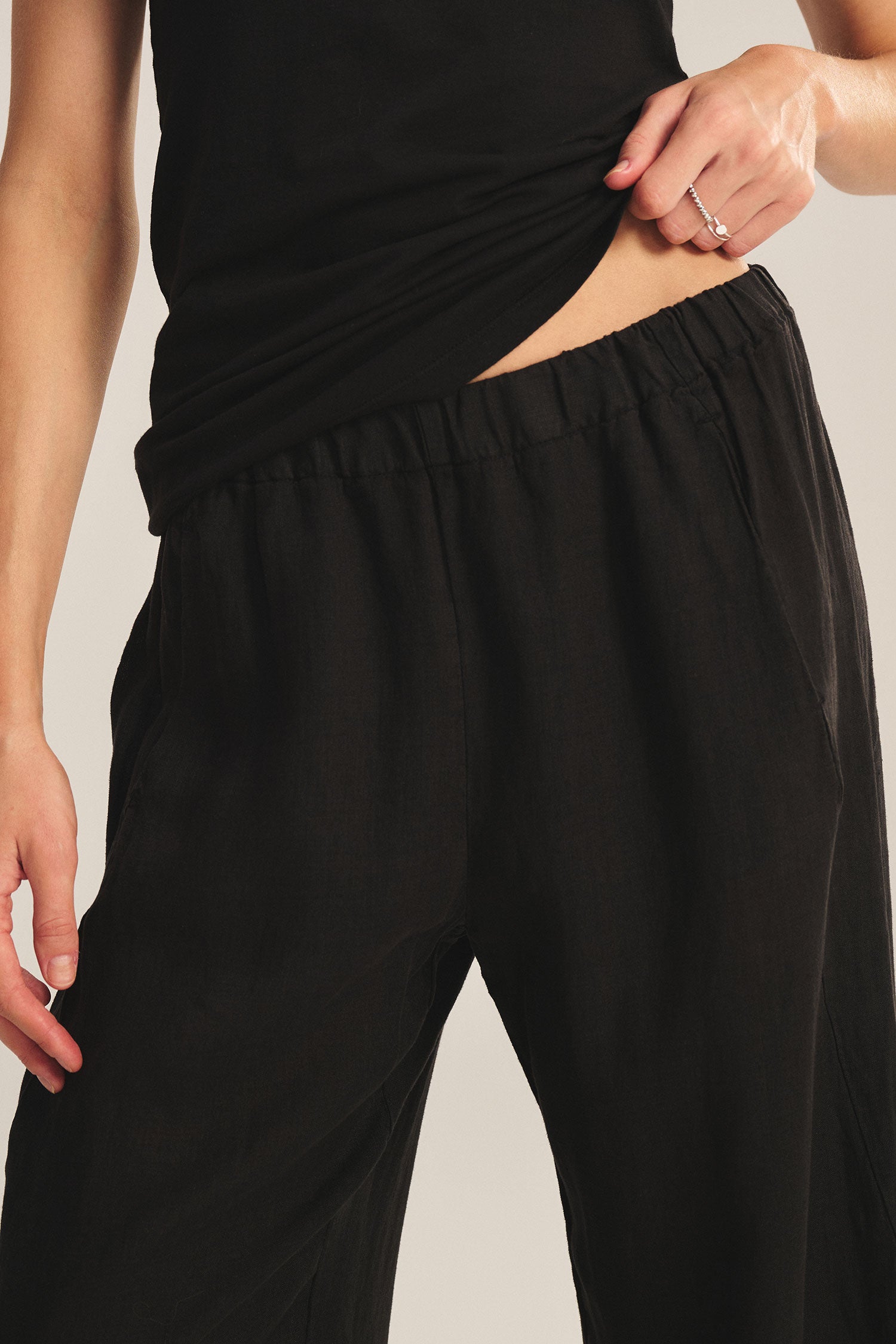 LOLA WOVEN LINEN PANT