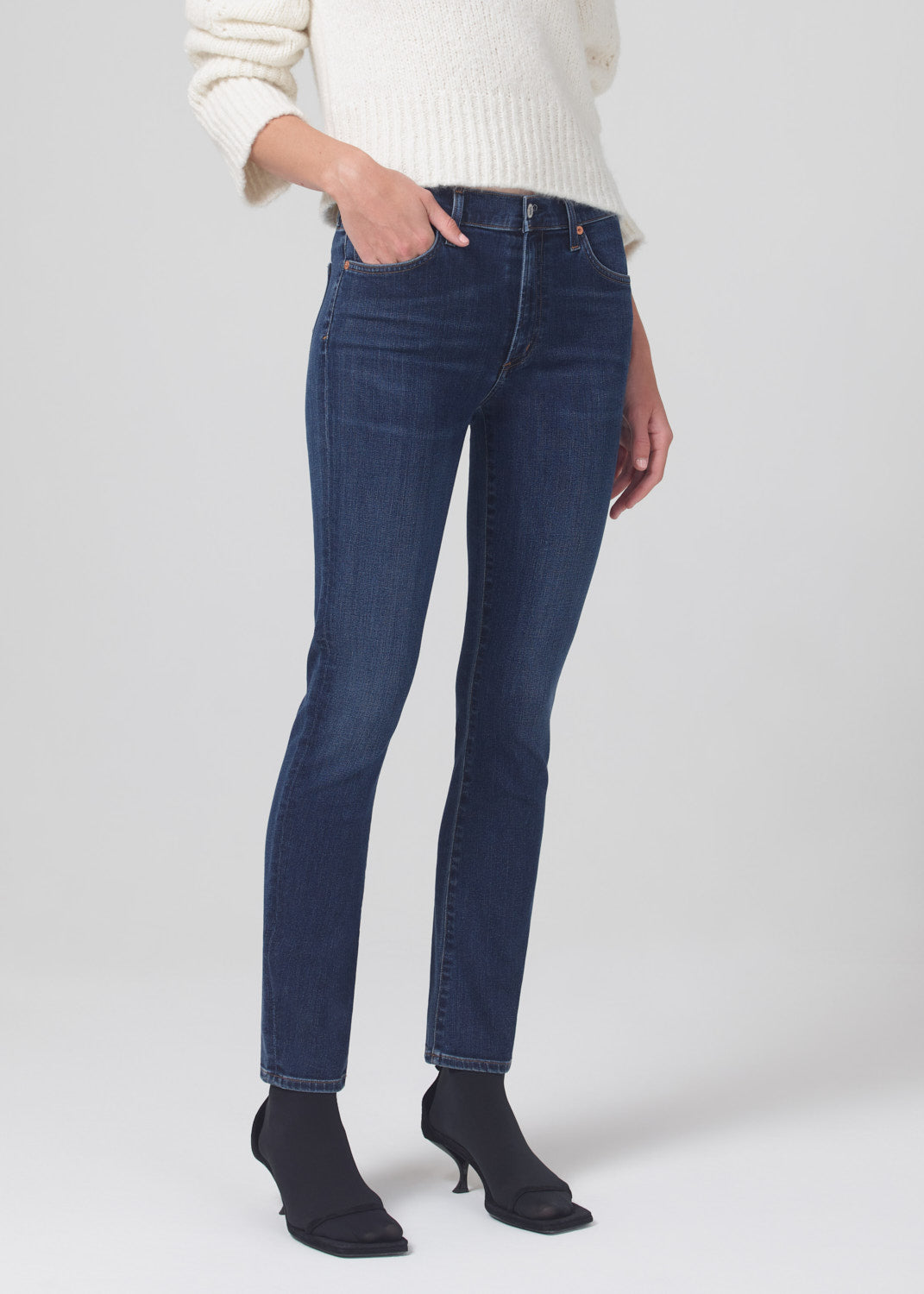 citizens of humanity skyla mid rise jean in dark blue front